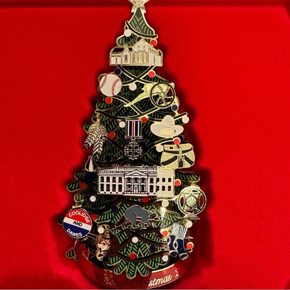 White House Historical Association 2015 White House Christmas Ornament - Picture 9 of 10